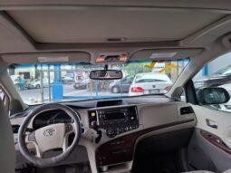 
										TOYOTA SIENNA 2012 full									