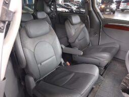 
										TOWN & COUNTRY 2006 full									