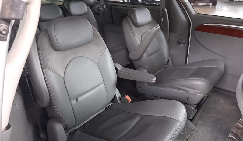 
								TOWN & COUNTRY 2006 full									