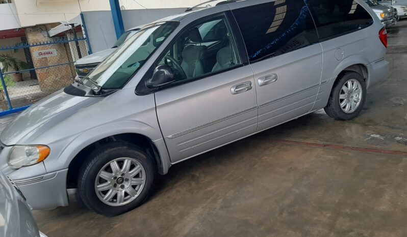 
								TOWN & COUNTRY 2006 full									