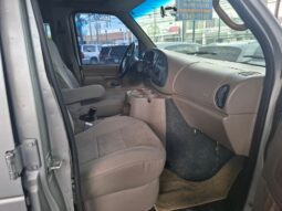 
										FORD ECONOLINE 2001 full									