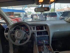 AUDI Q7 3.6