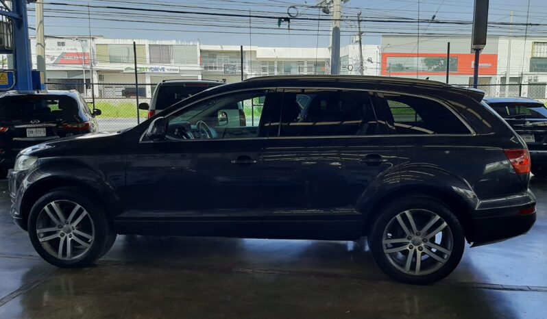 
								AUDI Q7 3.6 full									