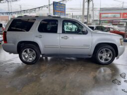 SUBURBAN LT 4X4 2013