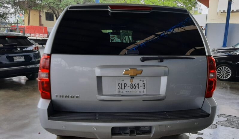 
								SUBURBAN LT 4X4 2013 full									