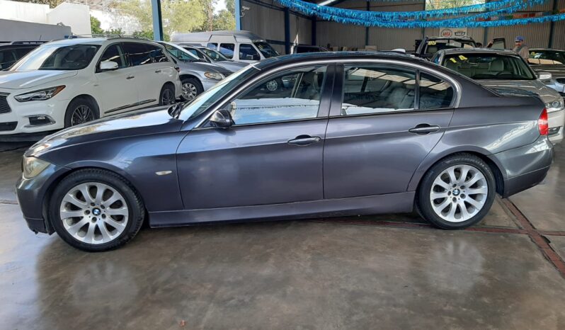 
								BMW 325i full									